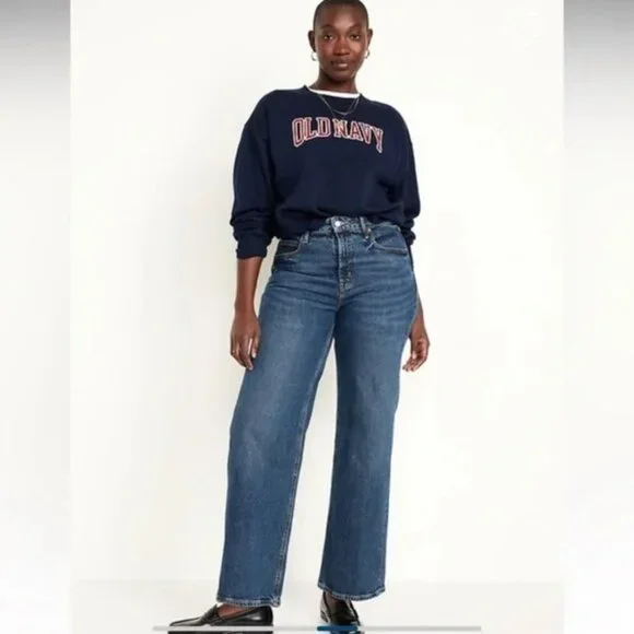 Old Navy Extra High-Rise Sky-Hi Wide Leg Jeans w/ Secret Smooth Pockets - Picture 2 of 9